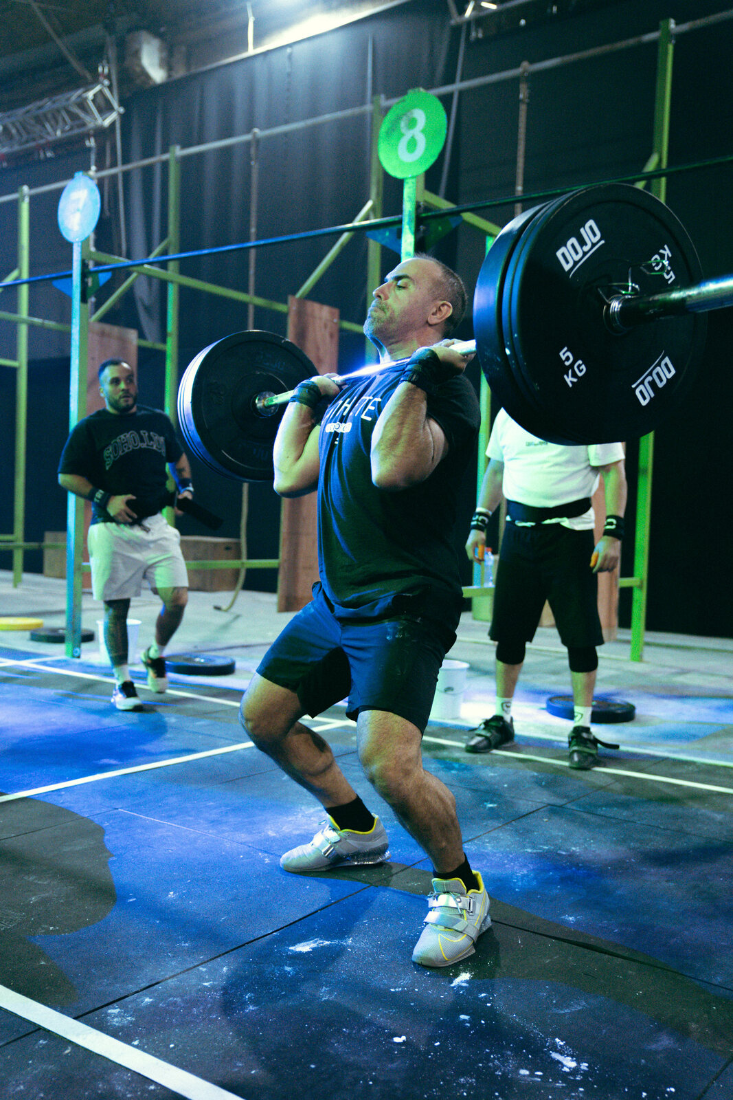 Levantamiento con barra durante StrongFit 2026